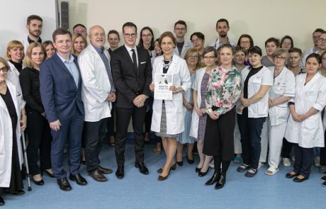 wreczenie-certyfikatu-19