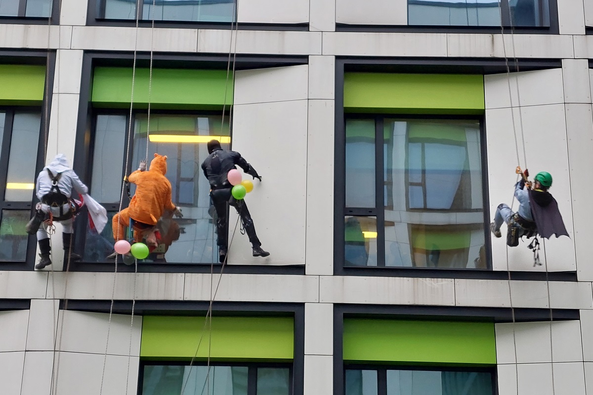 Apinisci WOSP UCK WUM 4