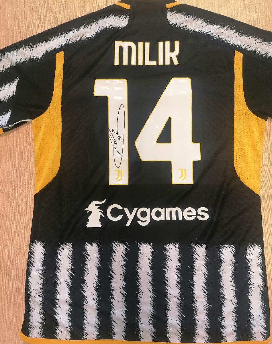 Koszulka Arka Milika dla DSK