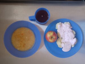 17.06.2024-obiad-dieta-latwostrawna-skdj.jpg_2