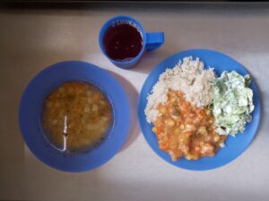 22.08.2024-obiad-dieta-latwostrawna-skdj