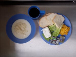 22.08.2024-sniadanie-dieta-latwostrawna-skdj