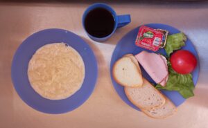 08.10.2024-sniadanie-dieta-latwostrawna-skdj