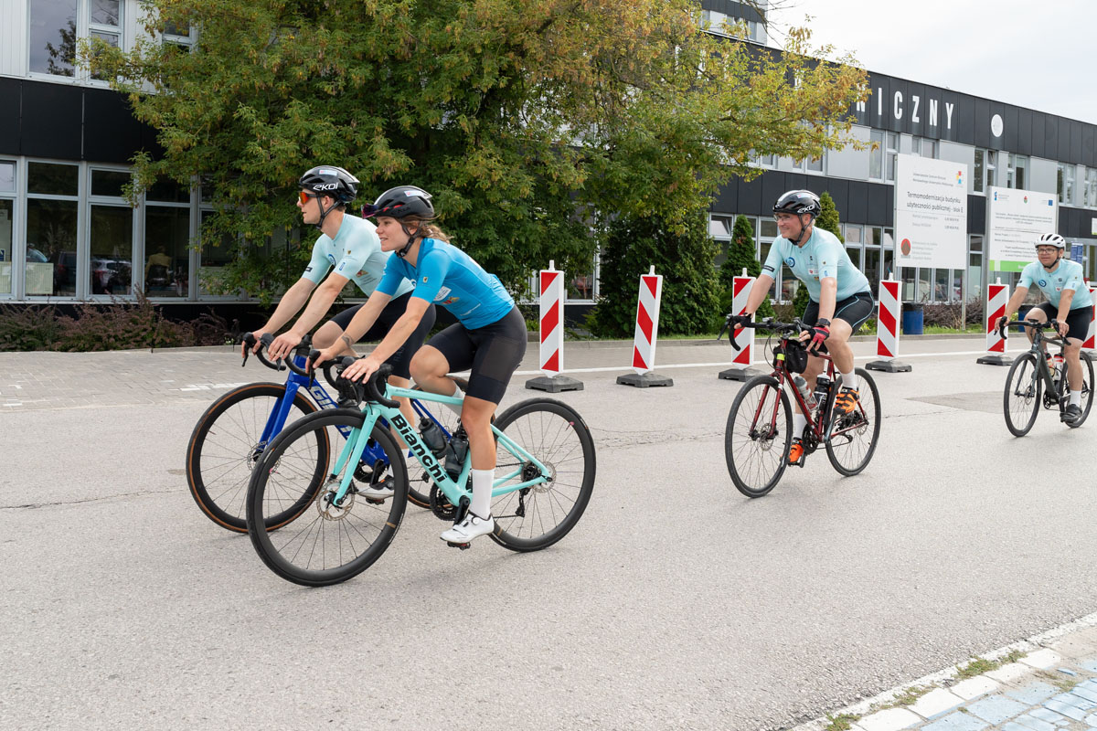 rajd rowerowy Transplant tour z morza do gór; Kampus Banacha; WUM